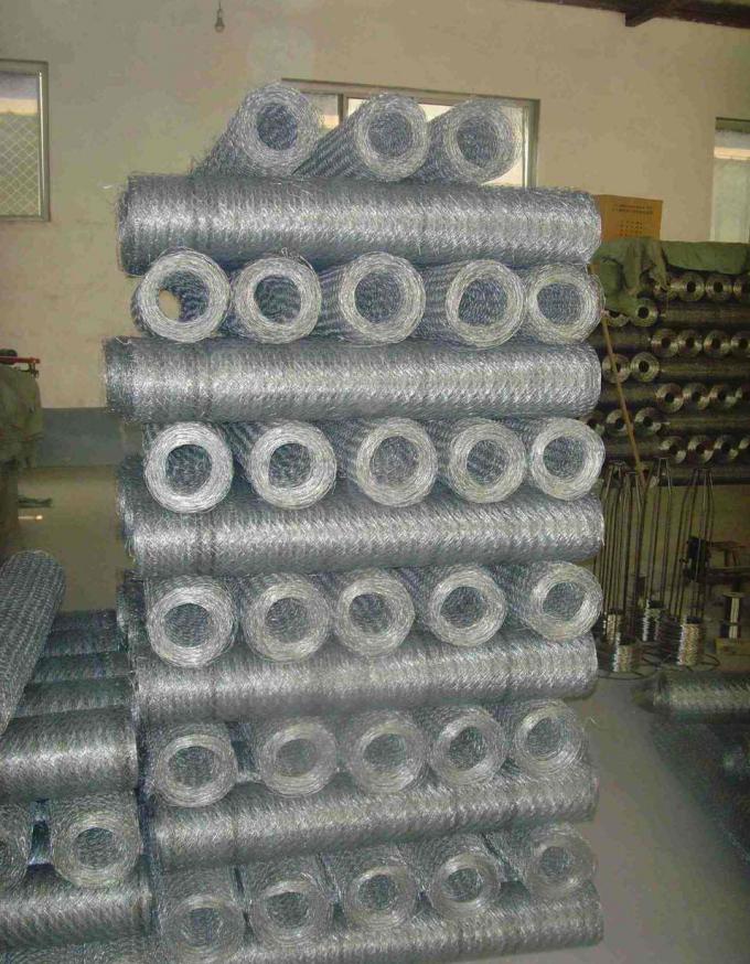 1 1/4 mesh Hot-dipped Galvanized Hexagonal Wire Netting For Poultry