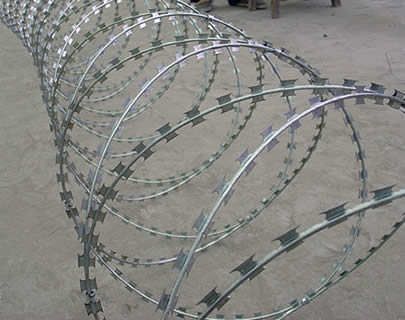 Professional Hot Dipped Galvanized Coiled Razor Barbed Wire Fencing for Military Fence 1