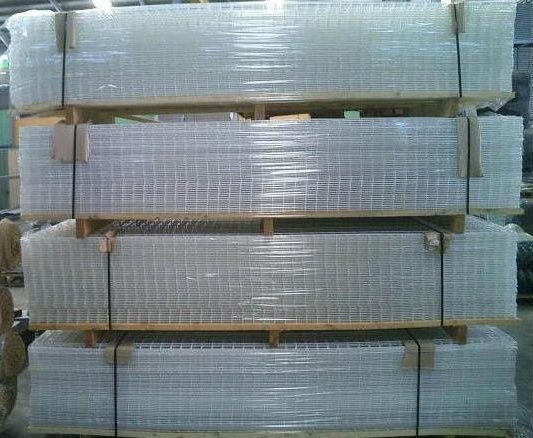 Galvanized Twin Wire Mesh Fence 2.5 M Length 0
