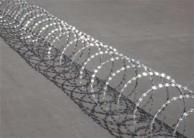 Galvanised Barbed Razor Wire , Rust Resistance Concertina Razor Wire For Prison 7