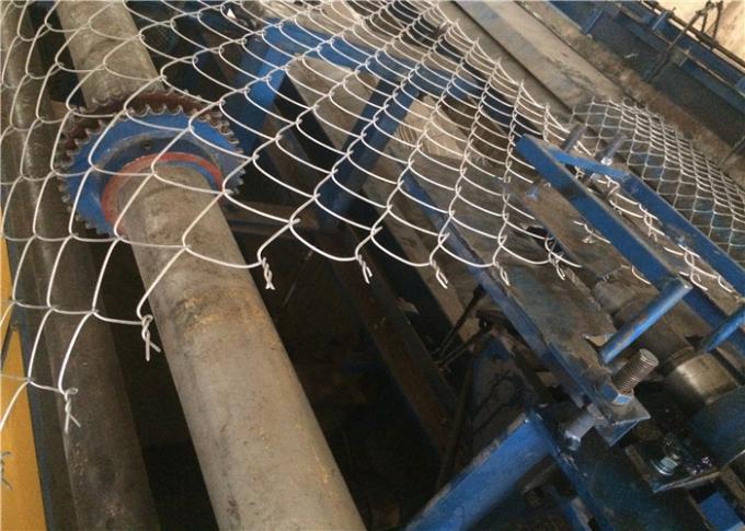 Hot Dipped Galvanized Wire Mesh Fencing Barbed Selvages Highly Security 0